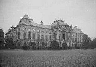 Dresden. Japanisches Palais. Ansicht der Hauptfassade