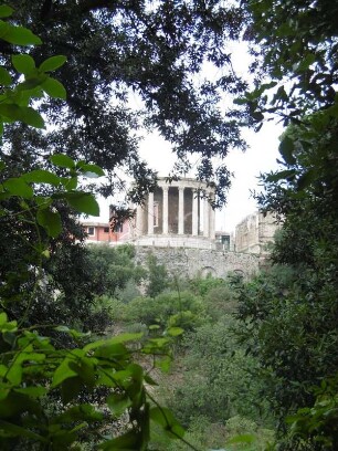 Tivoli: Park der Villa Gregoriana