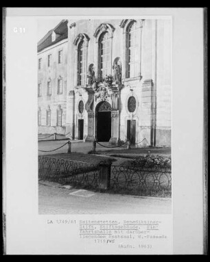 Portal Eingangshalle