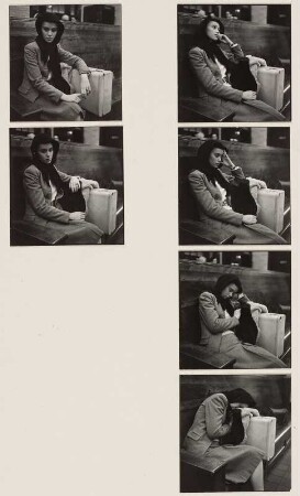 "falling asleep", Modeaufnahme, Modell Beth Wilson in der Wartehalle
