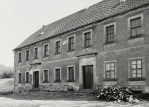 Neustadt-Krumhermsdorf in Sachsen : Neustadt-Krumhermsdorf in Sachsen. Rapke-Mühle, Wohnmühlenhaus (um 1850), Hauptstraße 27. Eingangsseite