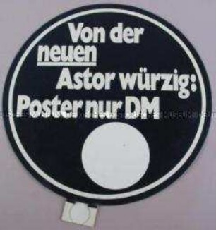 Werbeschild für "Astor Würzig"-Zigaretten