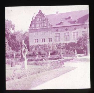 Schloß, Gartenseite