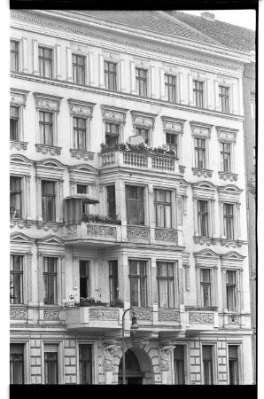 Kleinbildnegativ: Lausitzer Platz 3, 1975