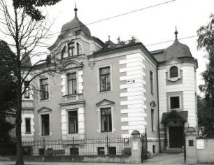 Dresden-Strehlen, Wasastraße 14. Wohnhaus (1901/1915)