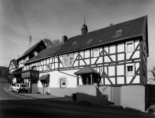 Wohngebäude; Alsfeld, Am Heidelberg 1