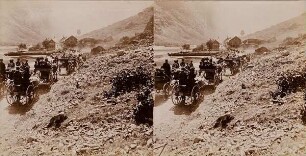 Reisegruppe in Kutschen