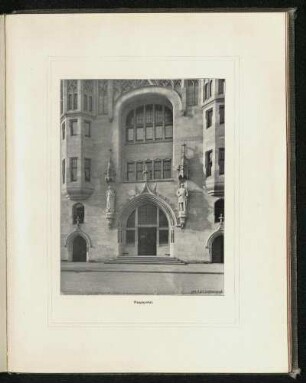 Rathaus Stuttgart. Hauptportal. Ansicht