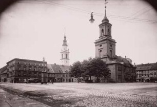 Freiburg, Rathaus : Freiburg (Swiebodzice/Polen)). Ring mit Rathaus und Turm der Pfarrkirche St. Peter und Paul