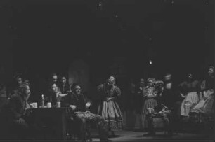Szenenbilder aus der Posse "Lumpacivagabundus" von Johann Nestroy im Theater am Schiffbauerdamm Berlin