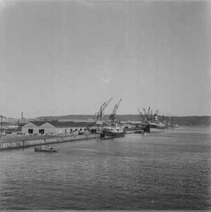 Kai : Schiffe im Hafen von Durban