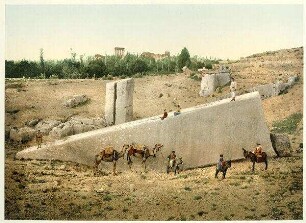 Balbek. La Pierre du Midi. [Baalbek, Stele]