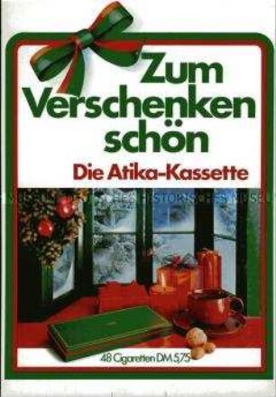 Werbeschild mit Weihnachtsmotiv (doppelseitig) für "Atika"-Zigaretten, "Zum Verschenken schön"