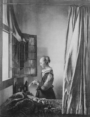 Brieflesendes Mädchen am offenen Fenster : Vermeer van Delft, Jan: Brieflesendes Mädchen am offenen Fenster (Briefleserin am offenen Fenster). Dresden: Gemäldegalerie Alte Meister 1336. Aufnahme Berlin 1955