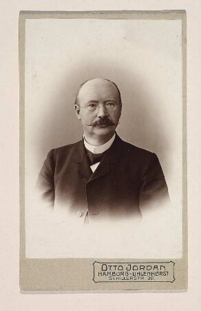 Porträt Julius Brauns : Foto-/Bildersammlung Stenografische Sammlung. Porträt Julius Brauns. Photographie. Carte de visite (um 1905; O. Jordan). Dresden: SLUB P a 0066