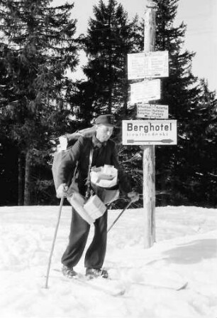 Schauinsland: Der Briefträger vom Schauinsland auf Skiern