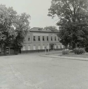 Spremberg. Gesellschaftshaus : Spremberg, Schloßbezeirk, Gesellschaftshaus. Straßenansicht