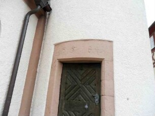 Treppenturm im Südwesten am Kirchturm mit Jahr 1584