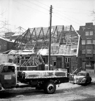 Besttorstraße: Abriss eines baufälligen Fachwerkhauses: Winterbild