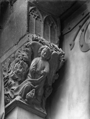 Südportal, Stephanusportal — Konsole