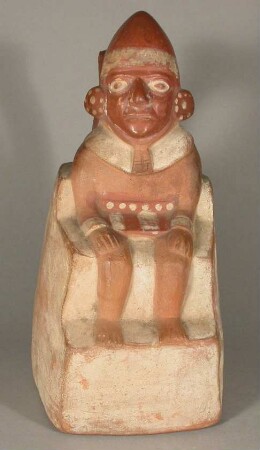 Sitzende anthropomorphe Figur