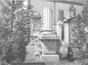 Grabmal des Naturforschers Johann Georg Palitzsch : Dresden-Leubnitz-Neuostra. Friedhof. Grabmal des Naturforschers Johann Georg Palitzsch