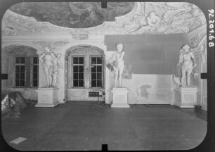 Sondershausen. Schloß (1534-um 1550, Umbau und Erweiterung ab 1680, Ausstattung um 1690/1700). Riesensaal im Südflügel