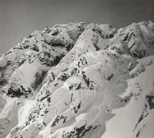 Tatry Wysokie (Hohe Tatra/Polen). Swinicagipfel mit Gipfelkreuz