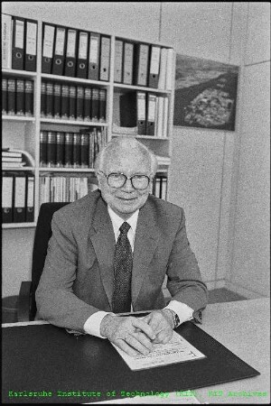 Prof. Erwin Willy Becker (ehemaliger Leiter des Instituts für Kernverfahrenstechnik (IKVT))