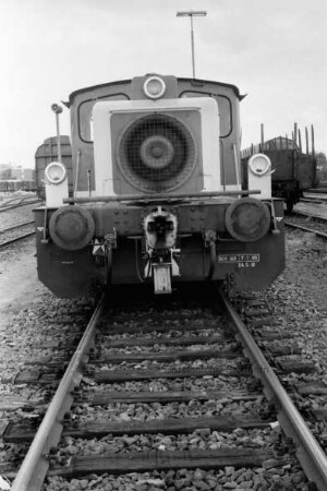 Bahnhof: Diesel-Lok