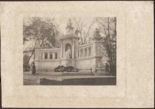 Kaiserin-Augusta-Denkmal.