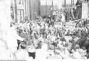 Freital-Döhlen. Edelstahlwerk Döhlen, 1. August 1951
