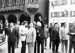 Freiburg im Breisgau: Wirtschaftsminister Rudolf Eberle mit einer chinesischen Wirtschaftsdelegation