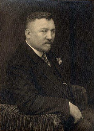 Die Mitglieder des Stadtrats der Residenzstadt Karlsruhe. Flösser, Karl. Stadtrat 1920-1930