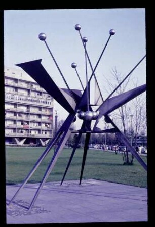 Hansa-Viertel Uhlmann-Plastik 22.4.62.