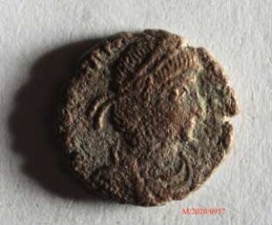 Römische Münze, Nominal Centenionalis, Prägeherr Constantius II., Prägeort nicht bestimmbar, Original