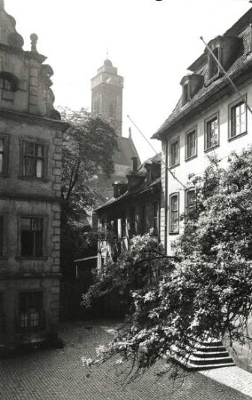 Bamberg, Stadtteil : Bamberg. Vorder-Bach. Blick nach Südosten zum Turm der Oberen Pfarrkirche
