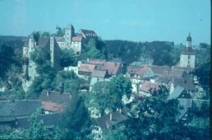 Hohnstein. Blick vom Röhrenweg nach Nordwest zur Burg