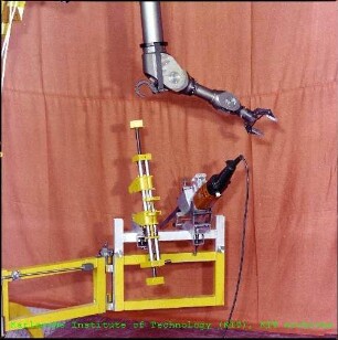 Elektrischer Master-Slave-Manipulator (EMSM I) der Abteilung Reaktorbetrieb und Technik (RBT)