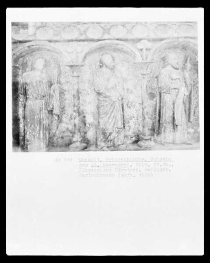 Schrein des heiligen Maxentiolus — Der heilige Bartholomäus und zwei weitere Figuren
