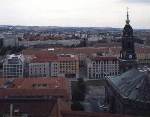 Dresden-Altstadt. Blick vom Rathausturm über Kreuzkirche und Altmarkt nach Westen