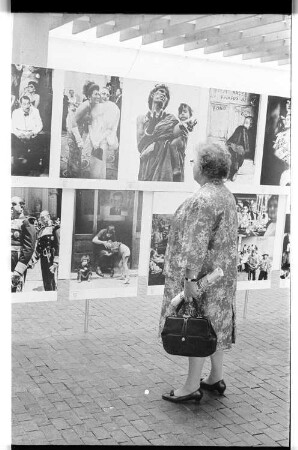 Kleinbildnegativ: Ausstellung in der Akademie der Künste, 1965