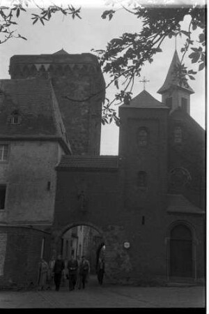Zons: Tor und Turm
