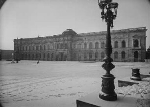 Dresden. Gemäldegalerie, Ansicht der Nordseite zum Theaterplatz