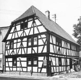 Fachwerkwohnhaus; Seligenstadt, Seligenstädter Straße 18