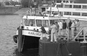 Taufe eines Schleppers der Firma Gerhard Hülskens Baggerei und Wasserbau im Karlsruher Rheinhafen