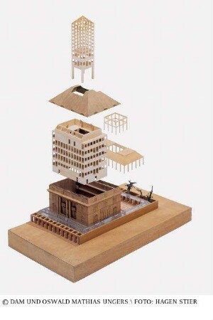 Deutsches Architekturmuseum - Präsentationsmodell des Gesamtgebäudes (nicht endgültiger Zustand, "Modell II"))