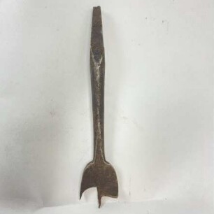 Flachfräßbohrer mit Schmiedesiegel und verbogenen Spitzen