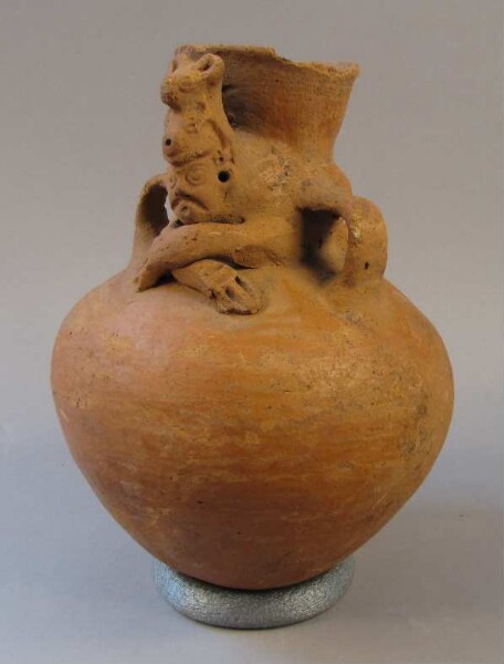 Clay vessel