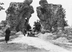 Torbogen : Bulgarien. Chissarja (Hisarya). Reste der Römischen Thermen